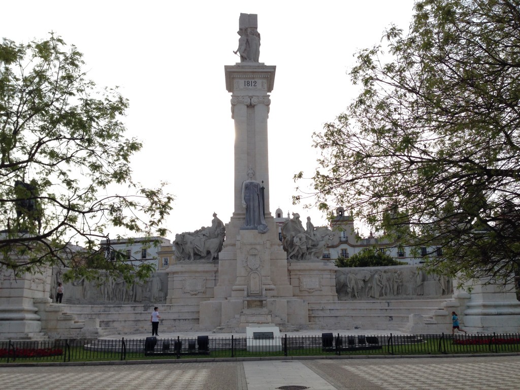 Monumento a Las Cortes, Cdiz, ubicado en la Plaza de Espaa. 